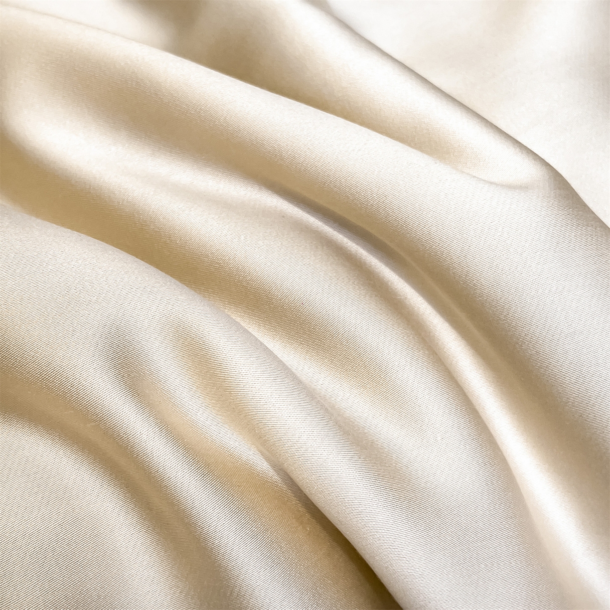 91家纺网 家纺一手货源 找家纺 笙意家纺 2026新款水洗冰丝数码宽边刺绣夏被夏凉被空调被-贝拉系列 贝拉-梧桐杏+山灰