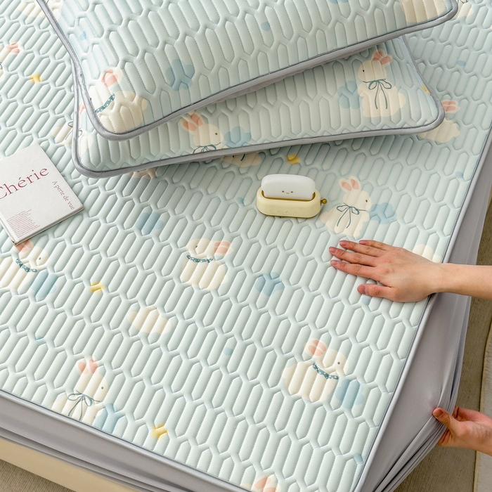 91家纺网 家纺一手货源 找家纺 丝羽坊 2026新款高密凉感丝印花乳胶凉席-床笠款 小白兔