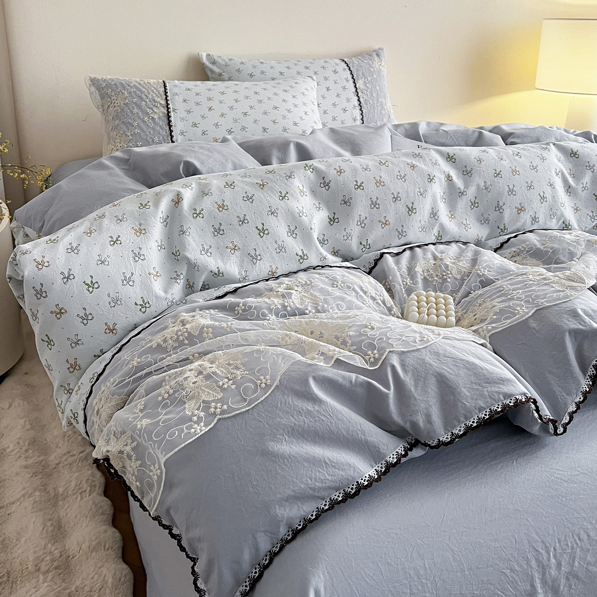 91家纺网 家纺一手货源 找家纺 纽缦家纺 2026新款A类105g仿棉四件套古法水洗棉套件-韩版系列 韩版-铃兰兰