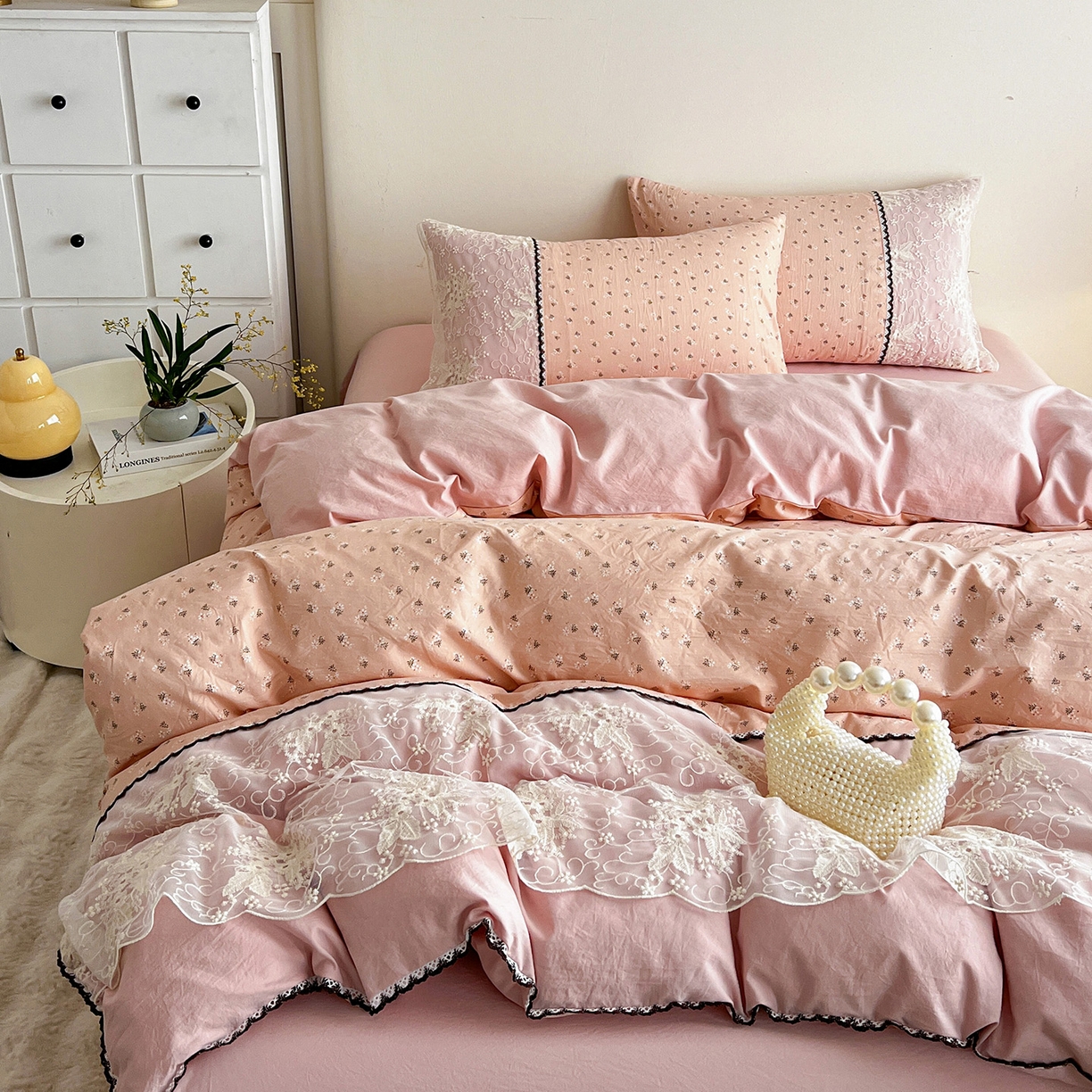 91家纺网 家纺一手货源 找家纺 纽缦家纺 2026新款A类105g仿棉四件套古法水洗棉套件-韩版系列 韩版-花菲花粉