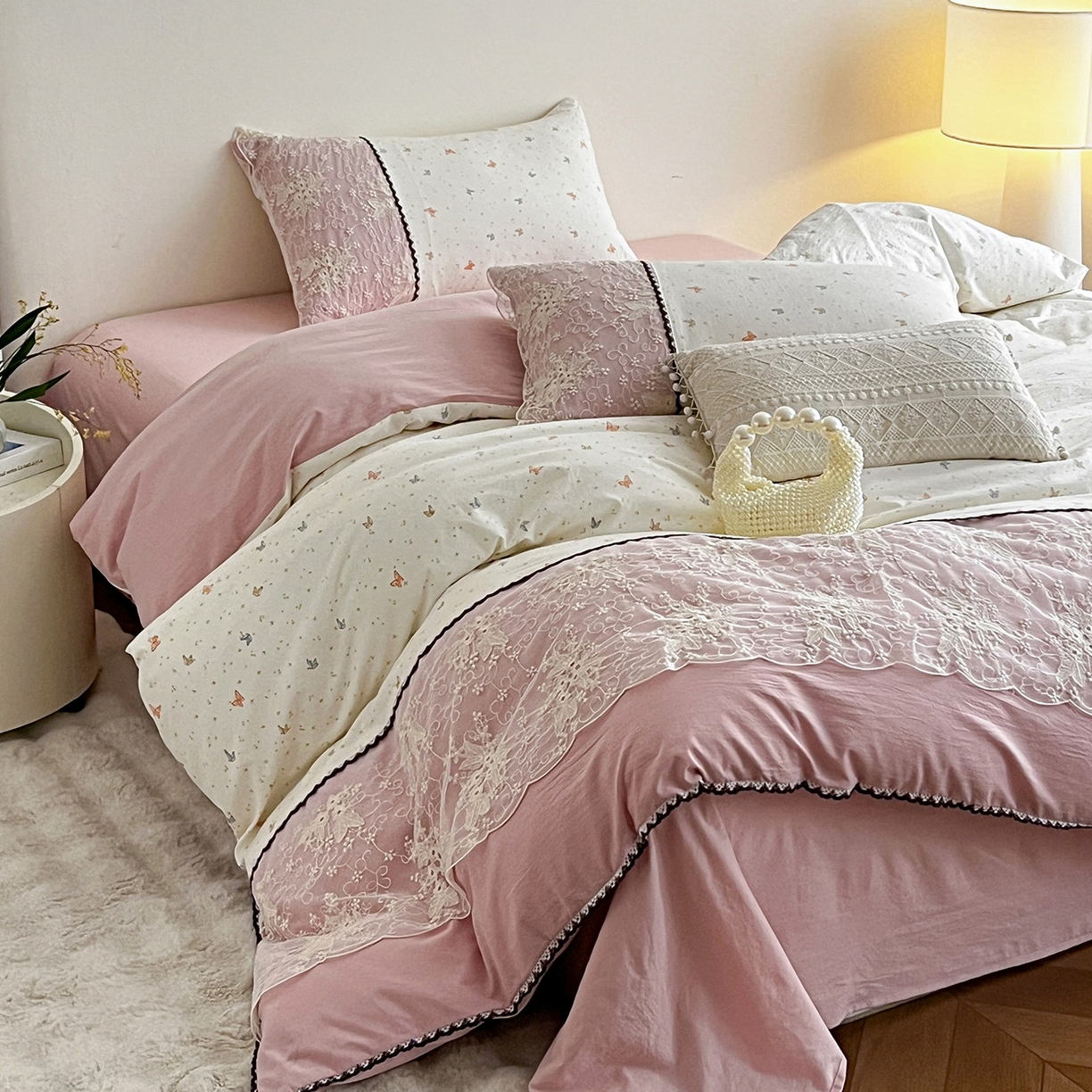 91家纺网 家纺一手货源 找家纺 纽缦家纺 2026新款A类105g仿棉四件套古法水洗棉套件-韩版系列 韩版-彩蝶红