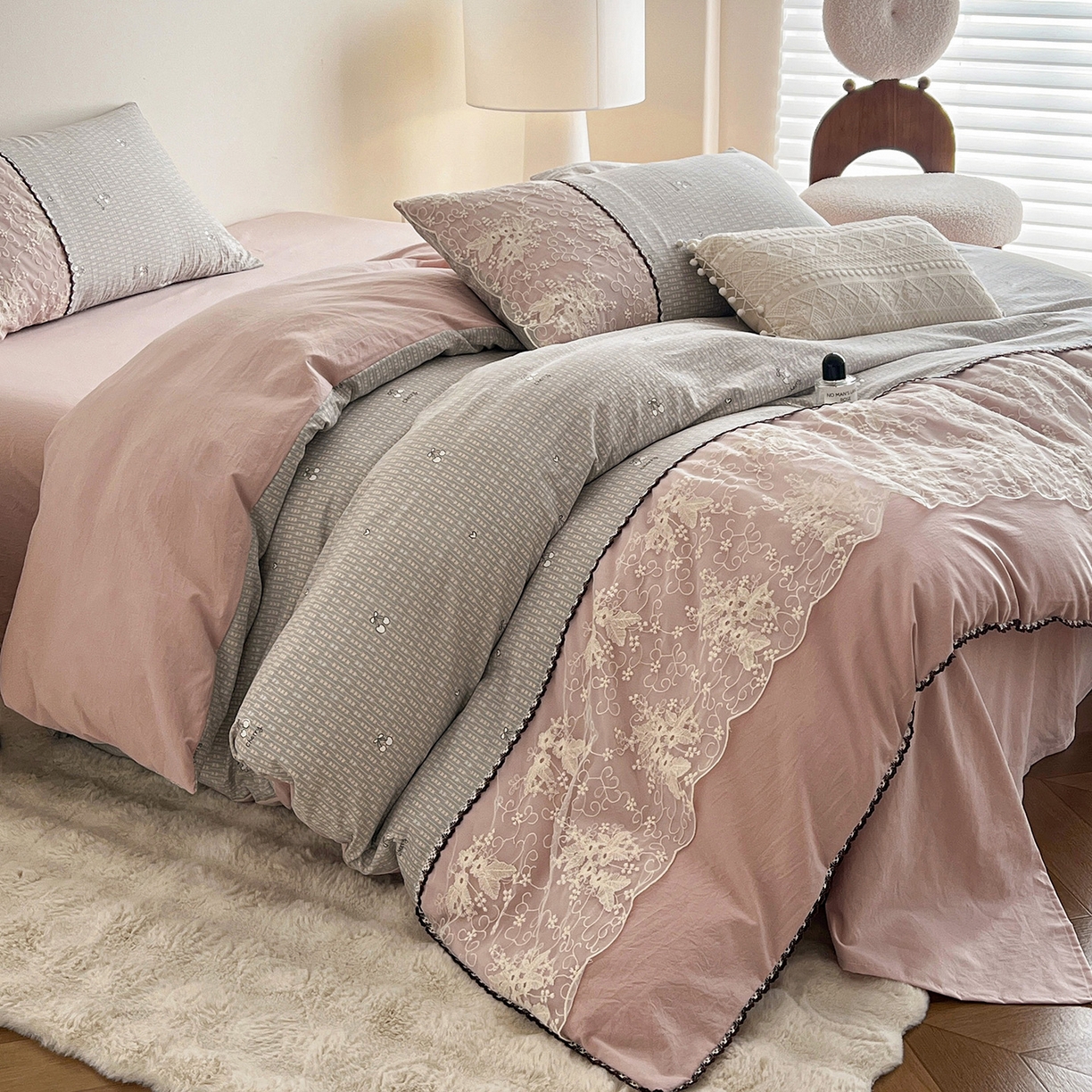 91家纺网 家纺一手货源 找家纺 纽缦家纺 2026新款A类105g仿棉四件套古法水洗棉套件-韩版系列 韩版-嫣然灰