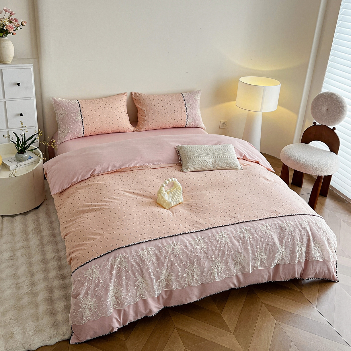 91家纺网 家纺一手货源 找家纺 纽缦家纺 2026新款A类105g仿棉四件套古法水洗棉套件-韩版系列 韩版-花菲花粉