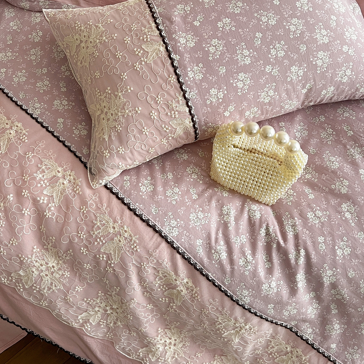 91家纺网 家纺一手货源 找家纺 纽缦家纺 2026新款A类105g仿棉四件套古法水洗棉套件-韩版系列 韩版-密爱豆沙