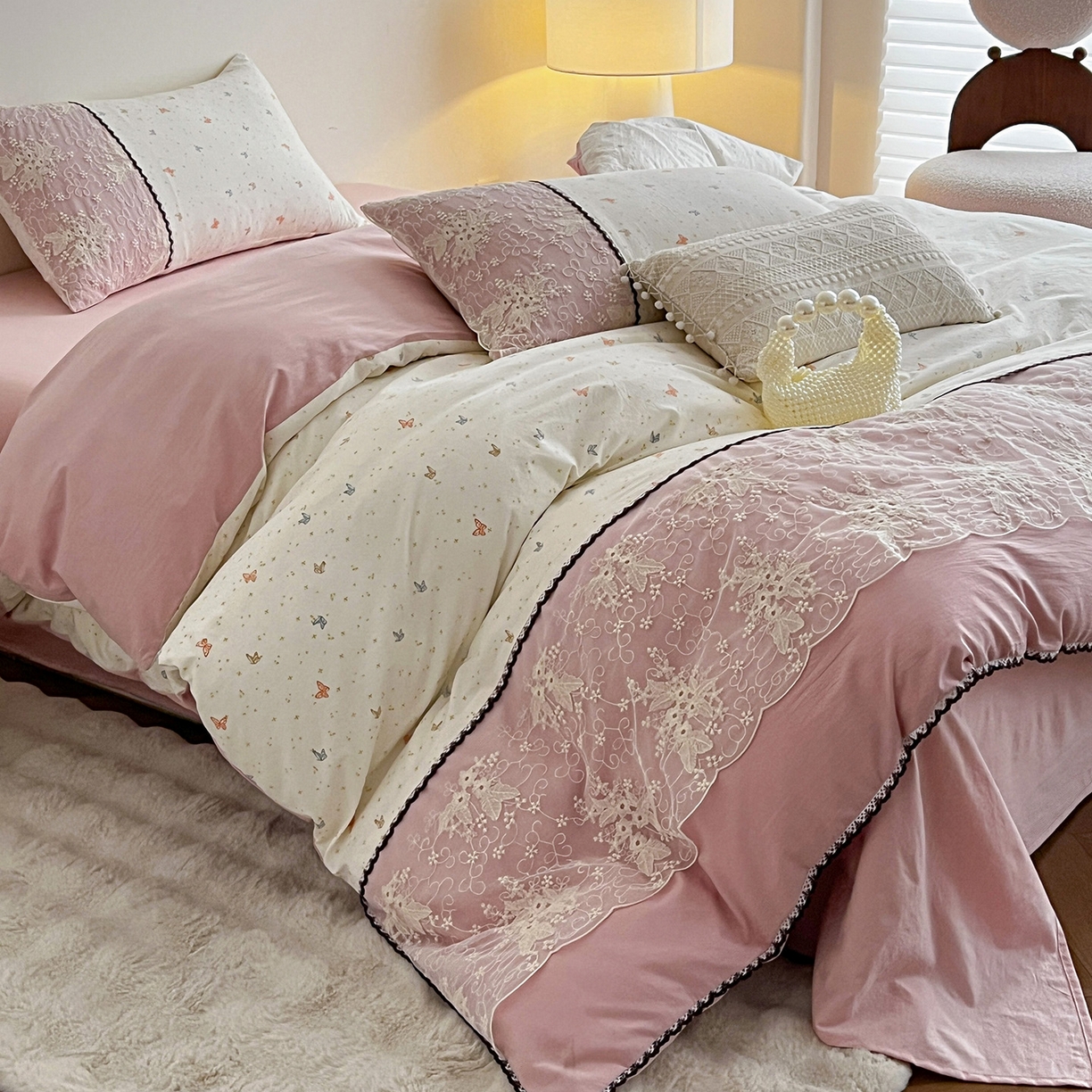 91家纺网 家纺一手货源 找家纺 纽缦家纺 2026新款A类105g仿棉四件套古法水洗棉套件-韩版系列 韩版-彩蝶红