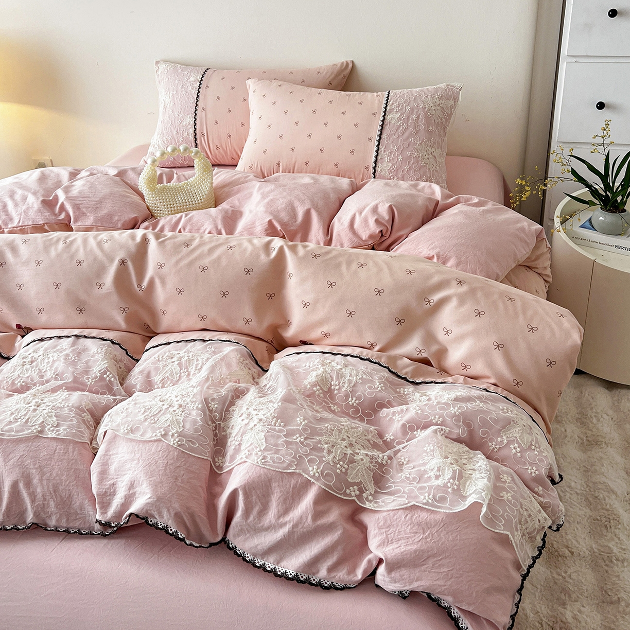 91家纺网 家纺一手货源 找家纺 纽缦家纺 2026新款A类105g仿棉四件套古法水洗棉套件-韩版系列 韩版-梦樱粉