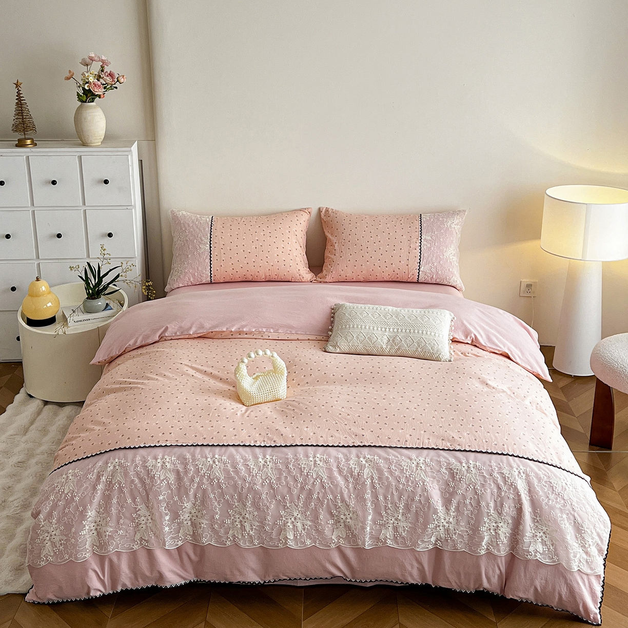 91家纺网 家纺一手货源 找家纺 纽缦家纺 2026新款A类105g仿棉四件套古法水洗棉套件-韩版系列 韩版-花菲花粉