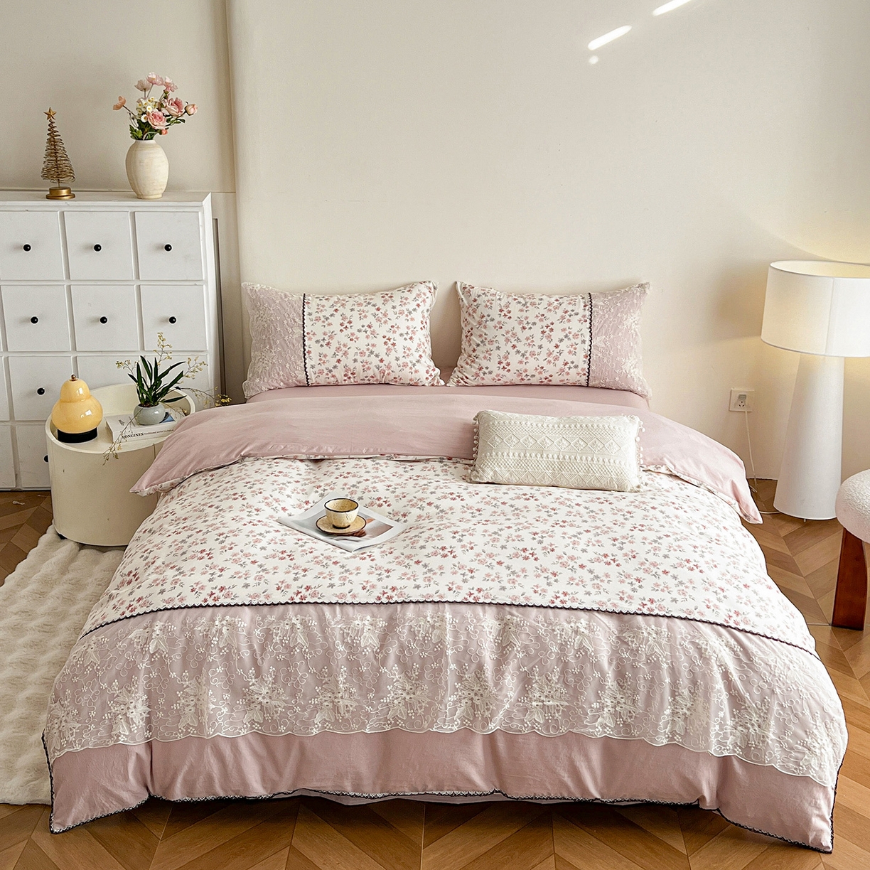 91家纺网 家纺一手货源 找家纺 纽缦家纺 2026新款A类105g仿棉四件套古法水洗棉套件-韩版系列 韩版-芊朵豆沙