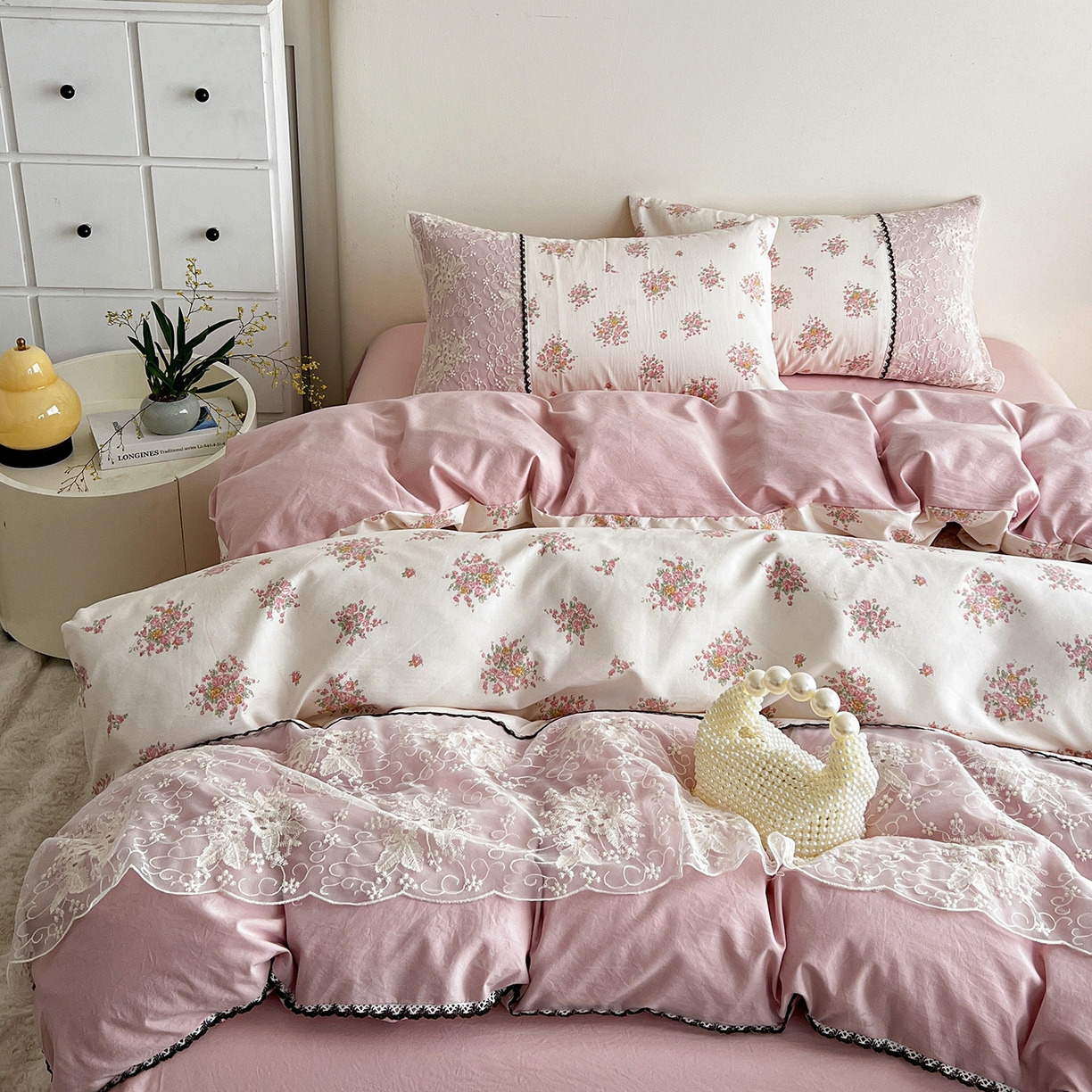 91家纺网 家纺一手货源 找家纺 纽缦家纺 2026新款A类105g仿棉四件套古法水洗棉套件-韩版系列 韩版-寻梦粉