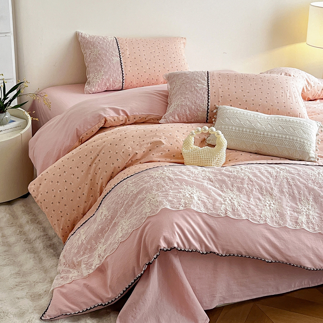 91家纺网 家纺一手货源 找家纺 纽缦家纺 2026新款A类105g仿棉四件套古法水洗棉套件-韩版系列 韩版-花菲花粉