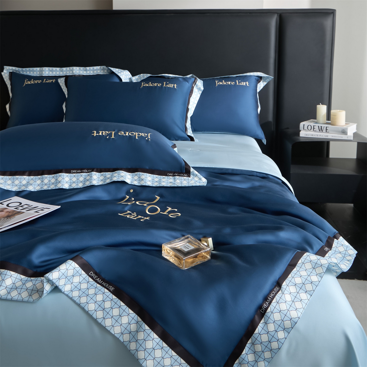91家纺网 家纺一手货源 找家纺 笙意家纺 2026新款水洗冰丝刺绣宽边夏被四件套-艾斯系列 艾斯-深蓝+浅蓝