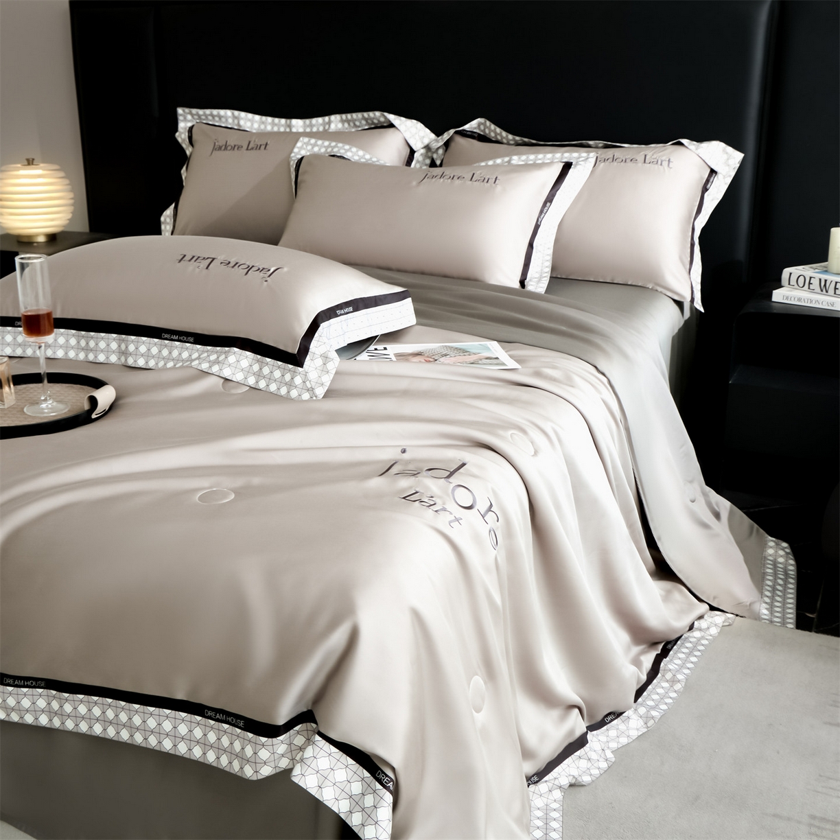 91家纺网 家纺一手货源 找家纺 笙意家纺 2026新款水洗冰丝刺绣宽边夏被四件套-艾斯系列 艾斯-山灰+中灰