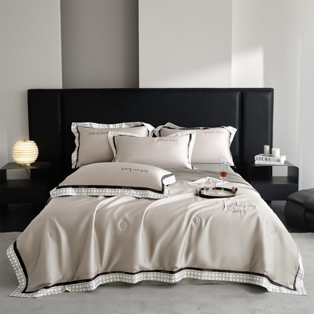 91家纺网 家纺一手货源 找家纺 笙意家纺 2026新款水洗冰丝刺绣宽边夏被四件套-艾斯系列 艾斯-山灰+中灰