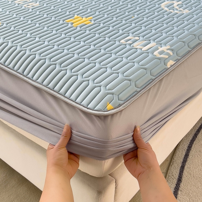 91家纺网 家纺一手货源 找家纺 丝羽坊 2026新款高密凉感丝印花乳胶凉席-床笠款 星月