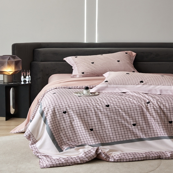 91家纺网 家纺一手货源 找家纺 金奇达家纺 2026新款茧养天丝棉四件套-甜心 甜心-少女粉