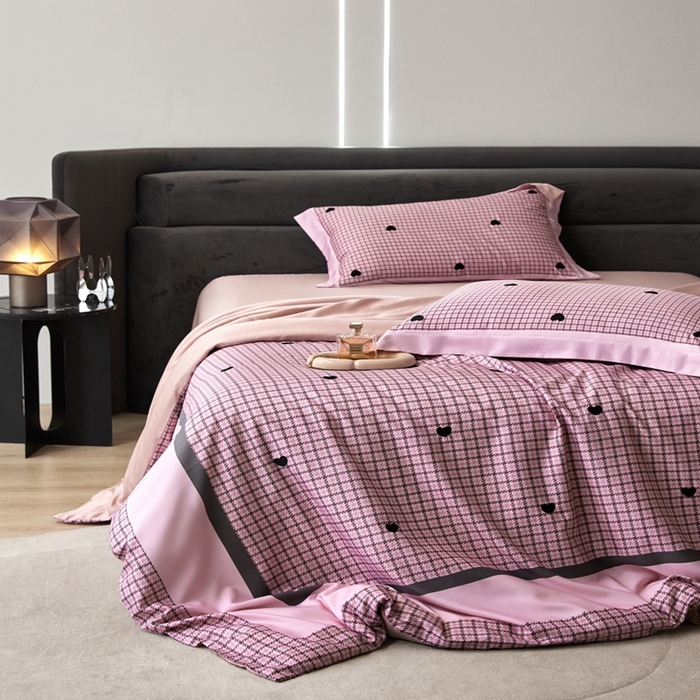 91家纺网 家纺一手货源 找家纺 金奇达家纺 2026新款茧养天丝棉四件套-甜心 甜心-浆果粉