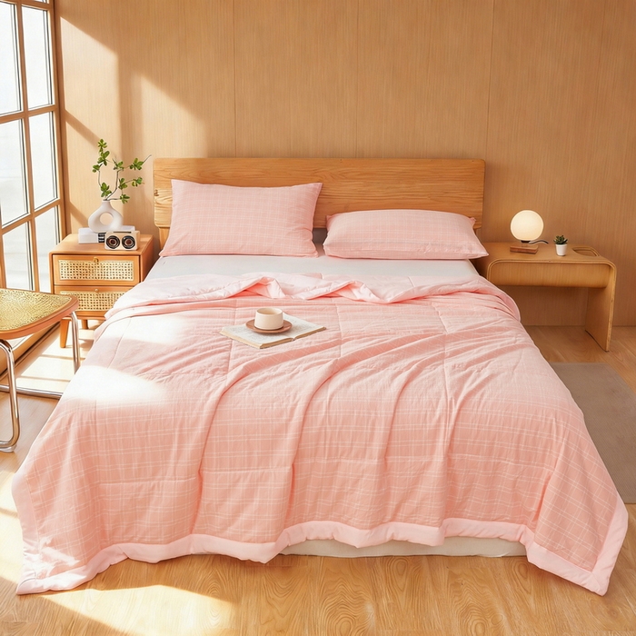 91家纺网 家纺一手货源 找家纺 牛魔王家居 2026新款A类水洗棉新疆棉花夏被 被子被芯 海棠粉