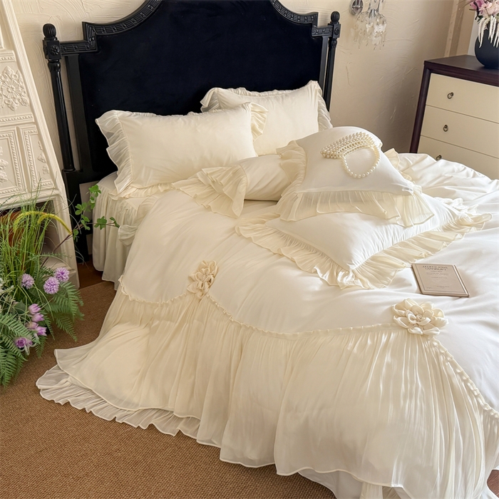 91家纺网 家纺一手货源 找家纺 富盛家纺 2026新款水洗亲肤棉雪纺蕾丝法式床裙韩版四件套 自由女神—白