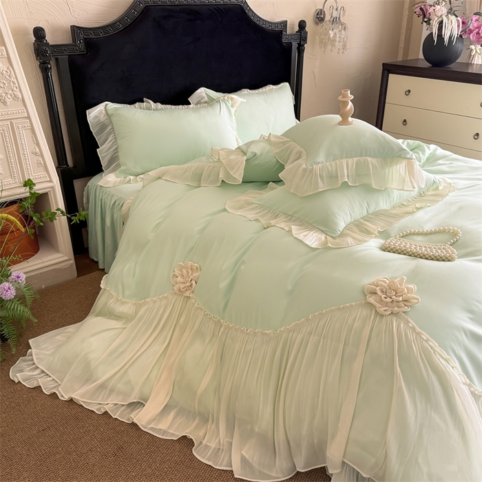 91家纺网 家纺一手货源 找家纺 富盛家纺 2026新款水洗亲肤棉雪纺蕾丝法式床裙韩版四件套 自由女神—绿