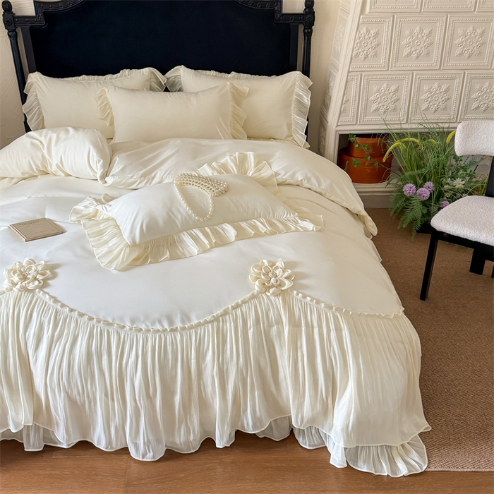 91家纺网 家纺一手货源 找家纺 富盛家纺 2026新款水洗亲肤棉雪纺蕾丝法式床裙韩版四件套 自由女神—白