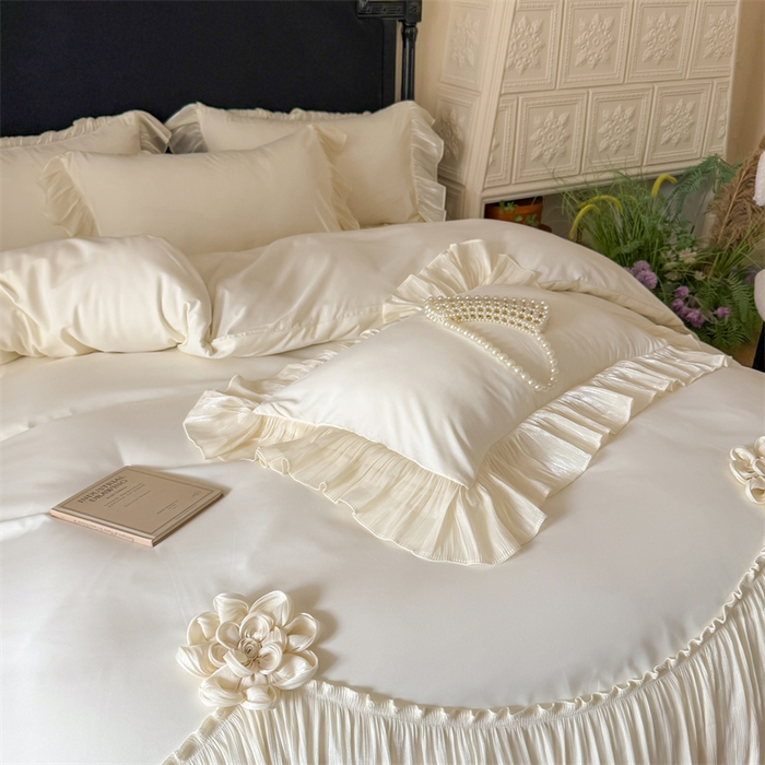 91家纺网 家纺一手货源 找家纺 富盛家纺 2026新款水洗亲肤棉雪纺蕾丝法式床裙韩版四件套 自由女神—白