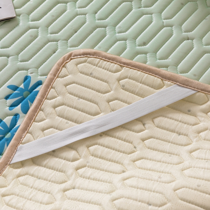 91家纺网 家纺一手货源 找家纺 美丽折家纺 2026新款凉感丝乳胶凉席款 乳胶凉席三件套 温婉花镜-绿