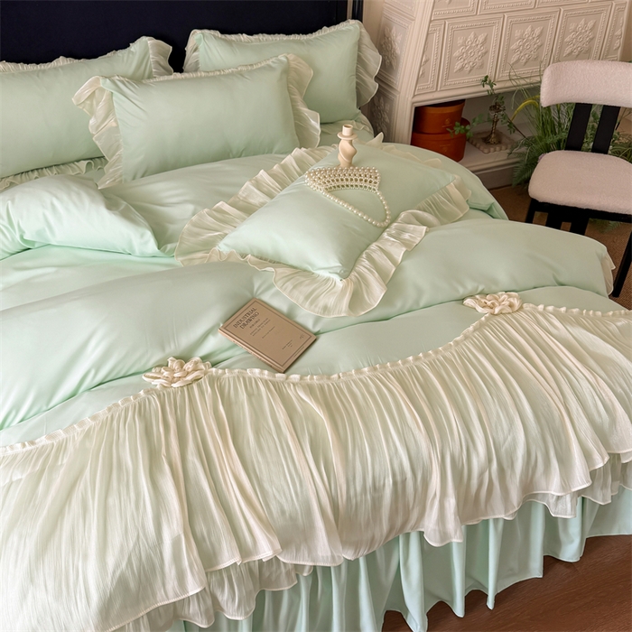 91家纺网 家纺一手货源 找家纺 富盛家纺 2026新款水洗亲肤棉雪纺蕾丝法式床裙韩版四件套 自由女神—绿