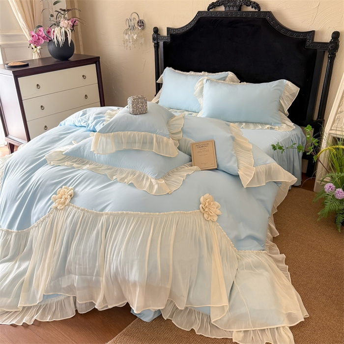 91家纺网 家纺一手货源 找家纺 富盛家纺 2026新款水洗亲肤棉雪纺蕾丝法式床裙韩版四件套 自由女神—蓝