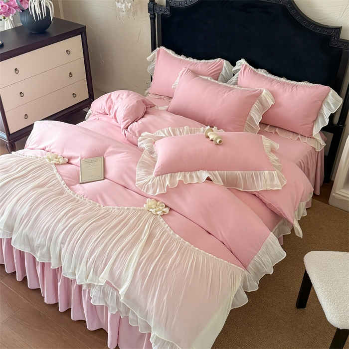 91家纺网 家纺一手货源 找家纺 富盛家纺 2026新款水洗亲肤棉雪纺蕾丝法式床裙韩版四件套 自由女神—豆沙