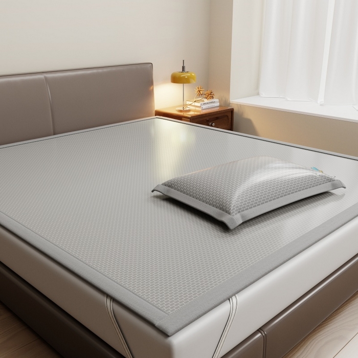 91家纺网 家纺一手货源 找家纺 （总）品乐家纺 2026新款三明治凉感冰丝软凉席席子小熊