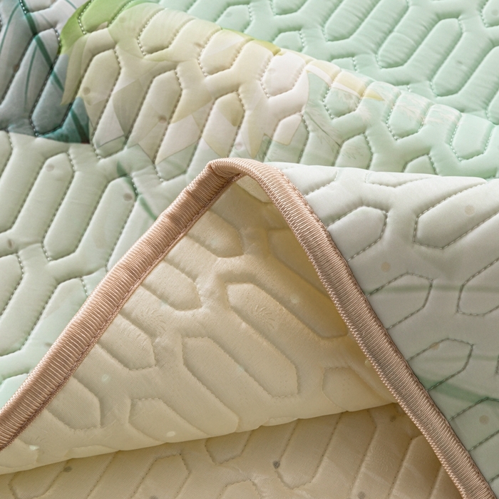 91家纺网 家纺一手货源 找家纺 美丽折 2026新款0.6厚欧式乳胶凉席三件套 暗香