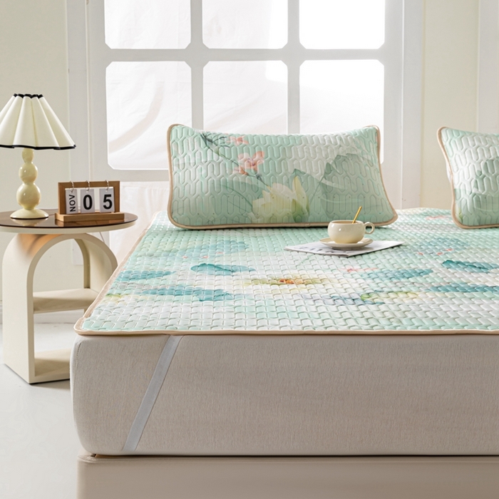 91家纺网 家纺一手货源 找家纺 美丽折 2026新款0.6厚欧式乳胶凉席三件套 暗香