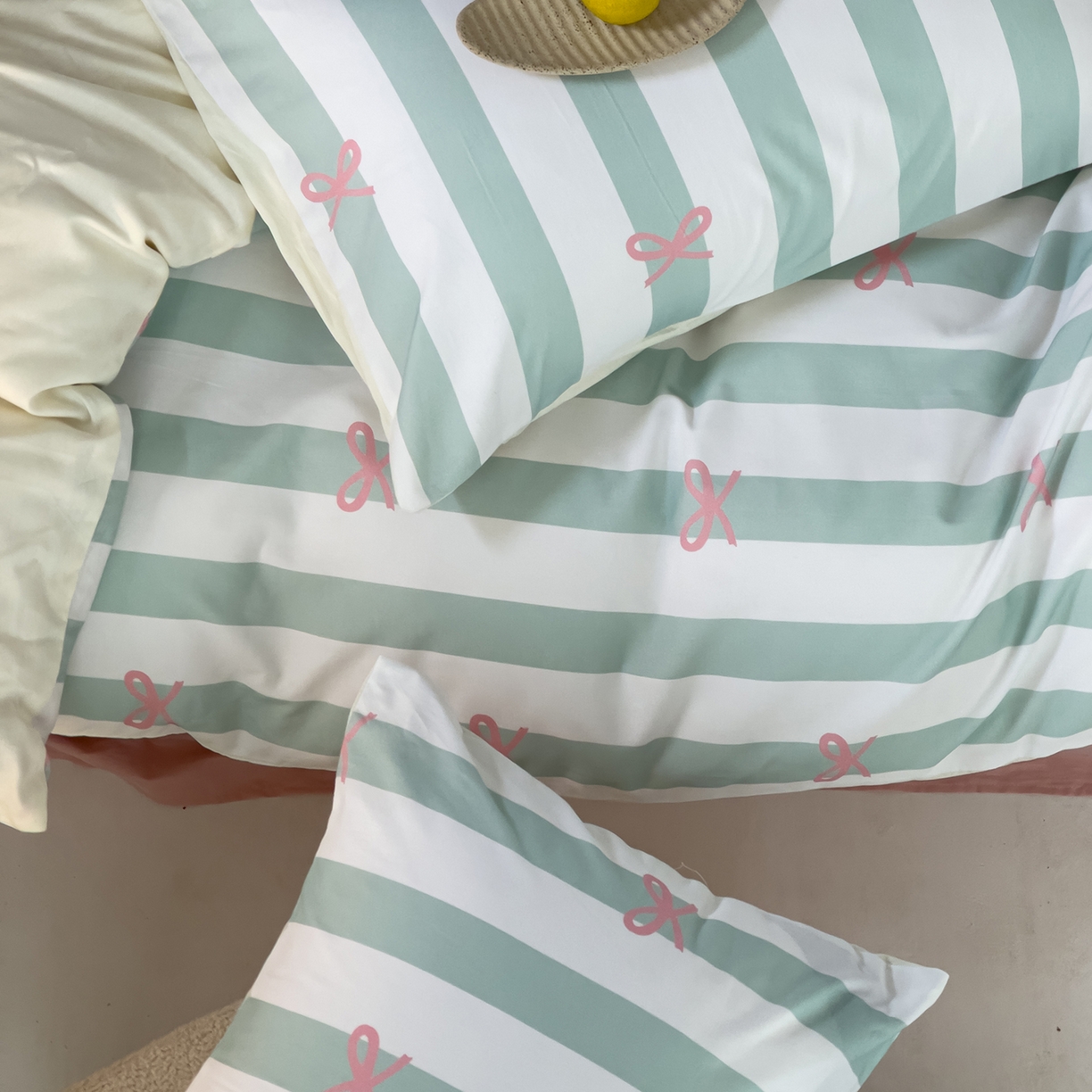 91家纺网 家纺一手货源 找家纺 女子家纺 2026春夏新款全棉纯棉13372数码印花四件套-安迪 安迪-绿色