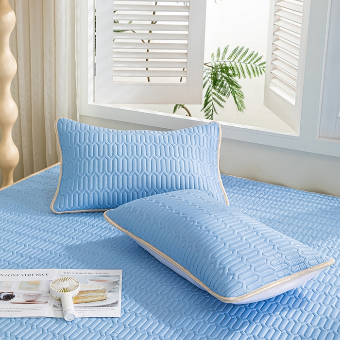 91家纺网 家纺一手货源 找家纺 美丽折 2026新款0.6厚欧式乳胶凉席三件套 蓝色