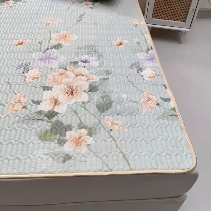 91家纺网 家纺一手货源 找家纺 美丽折 2026新款0.6厚欧式乳胶凉席三件套 曼谷花海