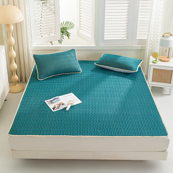 91家纺网 家纺一手货源 找家纺 美丽折 2026新款0.6厚欧式乳胶凉席三件套 墨绿色