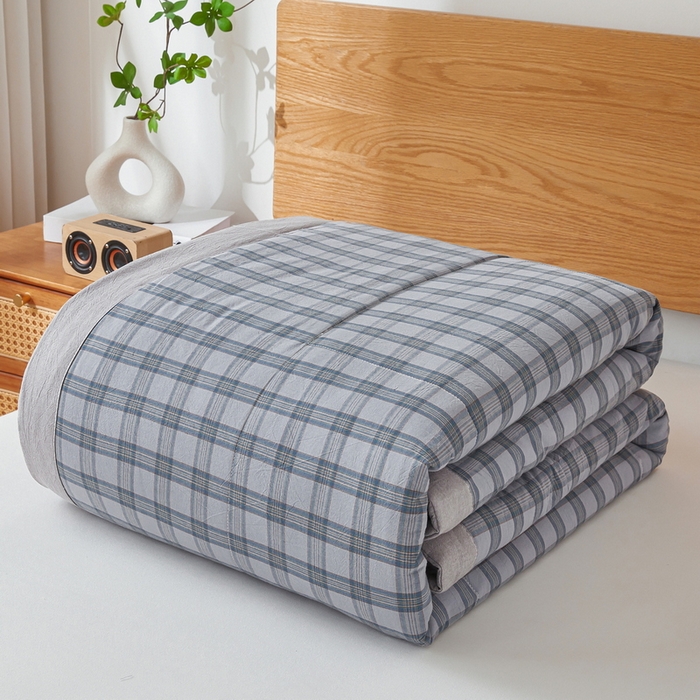 91家纺网 家纺一手货源 找家纺 牛魔王家居 2026新款A类水洗棉新疆棉花夏被 被子被芯 烟雨蓝