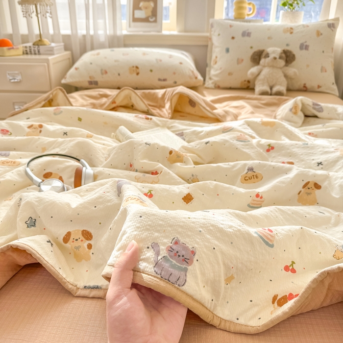 91家纺网 家纺一手货源 找家纺 爱屋及屋 2026春夏新款泡芙棉棉花夏被夏凉被空调被 宠物派对