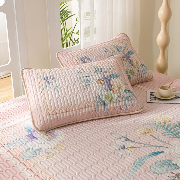 91家纺网 家纺一手货源 找家纺 美丽折 2026新款0.6厚欧式乳胶凉席三件套 施华洛风情