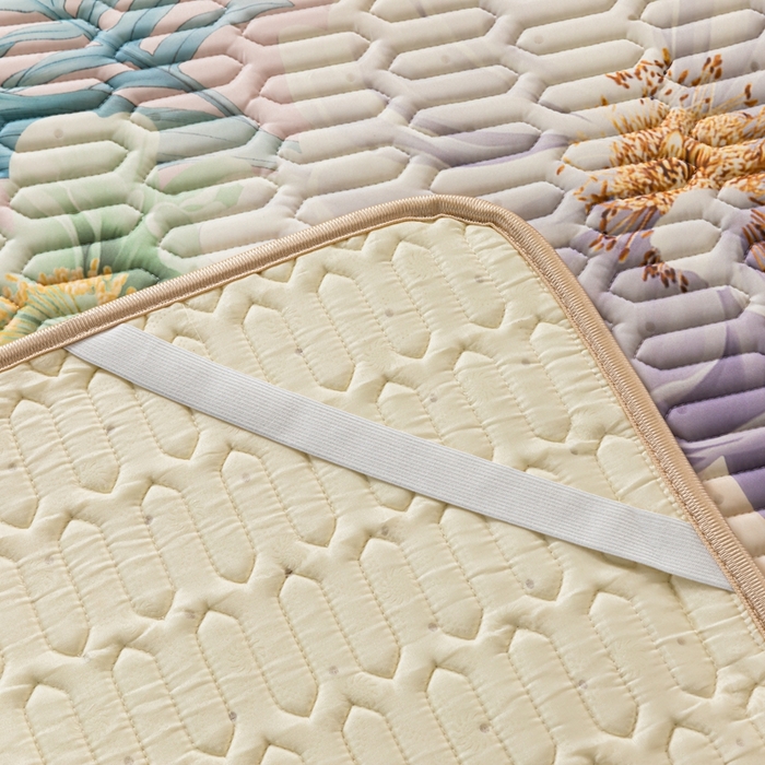 91家纺网 家纺一手货源 找家纺 美丽折 2026新款0.6厚欧式乳胶凉席三件套 施华洛风情