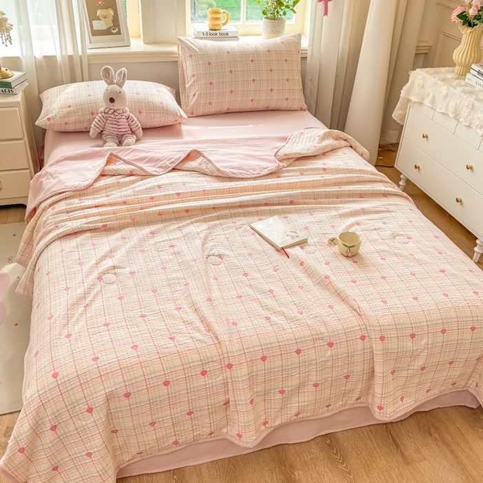 91家纺网 家纺一手货源 找家纺 爱屋及屋 2026春夏新款泡芙棉棉花夏被夏凉被空调被 格格心