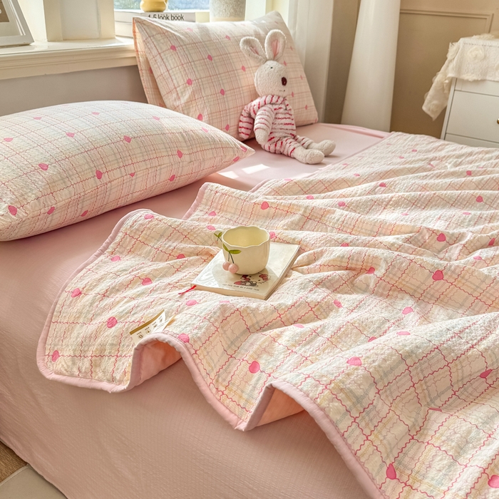 91家纺网 家纺一手货源 找家纺 爱屋及屋 2026春夏新款泡芙棉棉花夏被夏凉被空调被 格格心