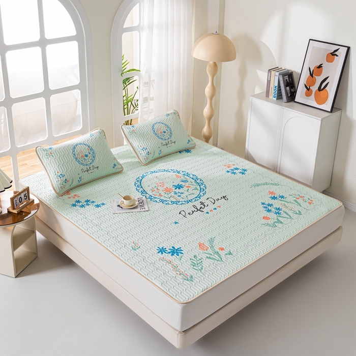 91家纺网 家纺一手货源 找家纺 美丽折 2026新款0.6厚欧式乳胶凉席三件套 温婉花镜-绿