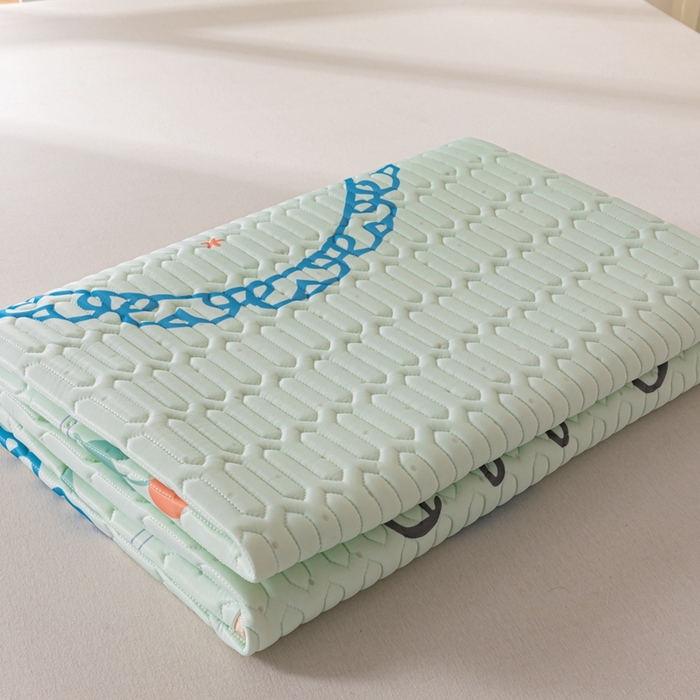 91家纺网 家纺一手货源 找家纺 美丽折 2026新款0.6厚欧式乳胶凉席三件套 温婉花镜-绿