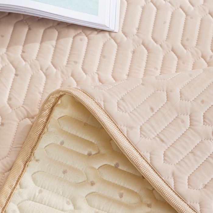 91家纺网 家纺一手货源 找家纺 美丽折 2026新款0.6厚欧式乳胶凉席三件套 玉色