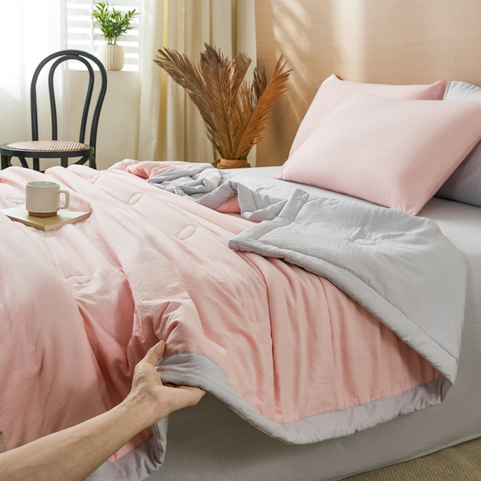 91家纺网 家纺一手货源 找家纺 爱屋及屋 2026新款撞色双拼新疆棉花夏被空调被夏凉被 双拼-灰粉