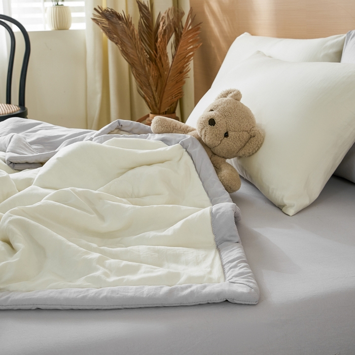 91家纺网 家纺一手货源 找家纺 爱屋及屋 2026新款撞色双拼新疆棉花夏被空调被夏凉被 双拼-浅灰奶白