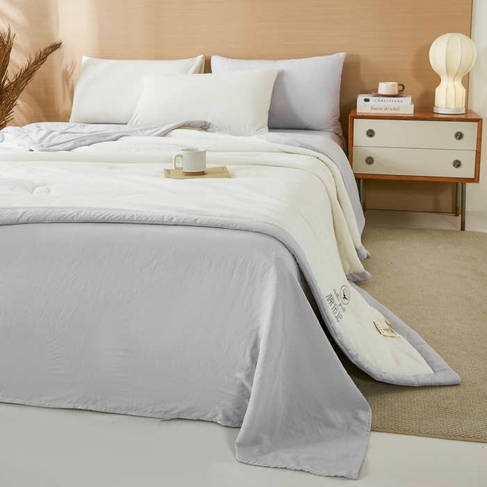 91家纺网 家纺一手货源 找家纺 爱屋及屋 2026新款撞色双拼新疆棉花夏被空调被夏凉被 双拼-浅灰奶白