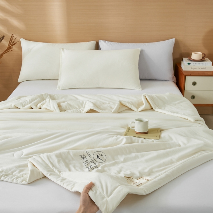 91家纺网 家纺一手货源 找家纺 爱屋及屋 2026新款撞色双拼新疆棉花夏被空调被夏凉被 单拼-奶白