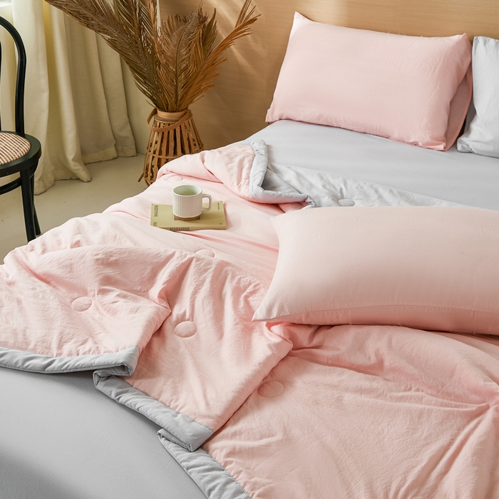 91家纺网 家纺一手货源 找家纺 爱屋及屋 2026新款撞色双拼新疆棉花夏被空调被夏凉被 双拼-灰粉